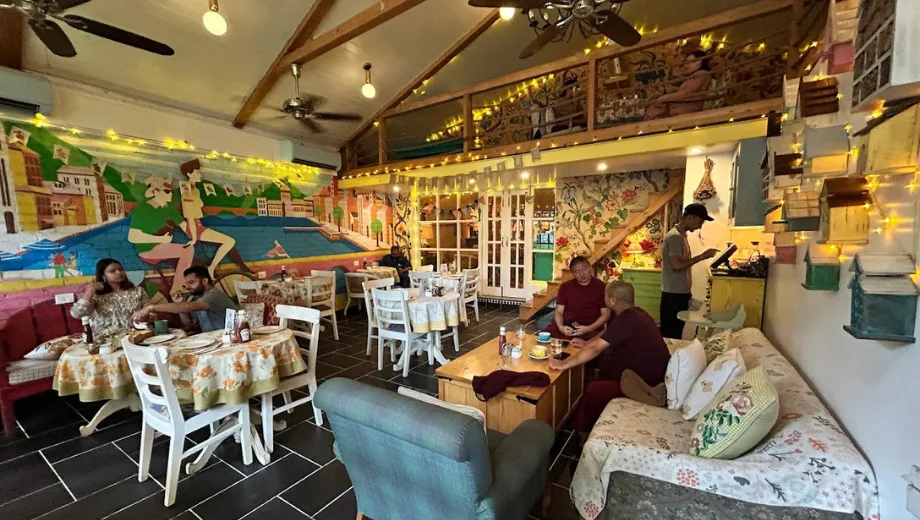 Cafe De Picolo in Dehradun