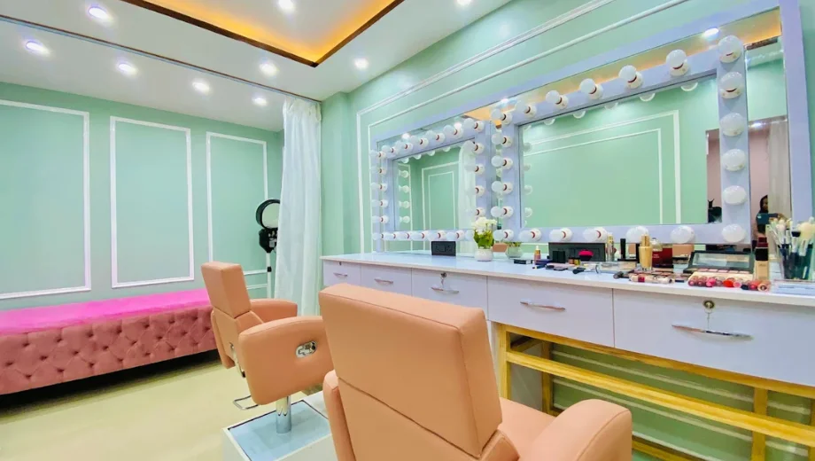Millenial Salon 